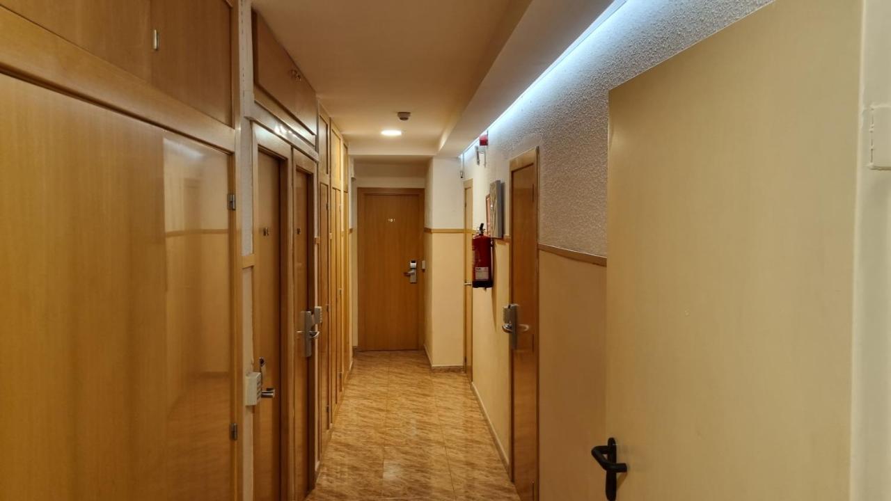Hostal Rio De Castro Barcelona Exterior foto